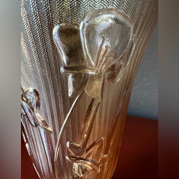 Carnival Glass Vase - Picture 8 of 13